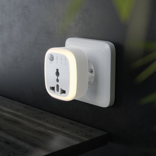 محافظ برق هوشمند گرین لاین مدل Timer function LED light